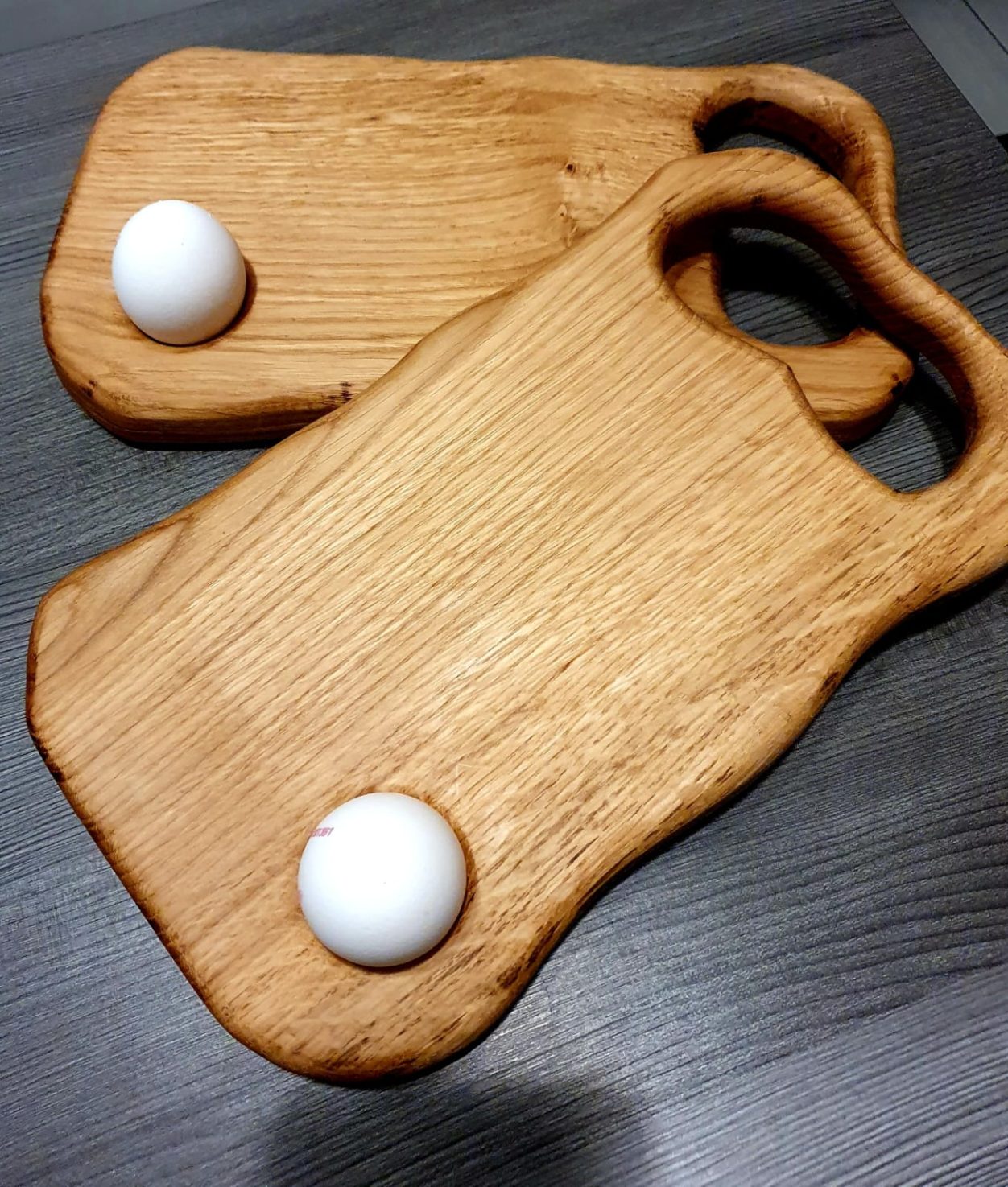 Frühstücksbrettchen mit Eiloch