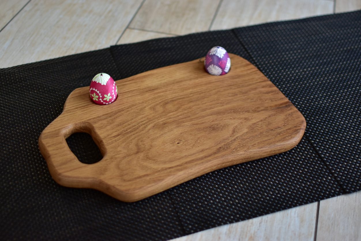 Schneidbrettchen mit 2 Eierlöcher